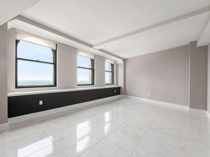 50 W Broad Street, Unit 2501, Columbus, OH 43215 Photo 4