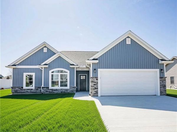 2917 Seminole Way, Piqua, OH 45356