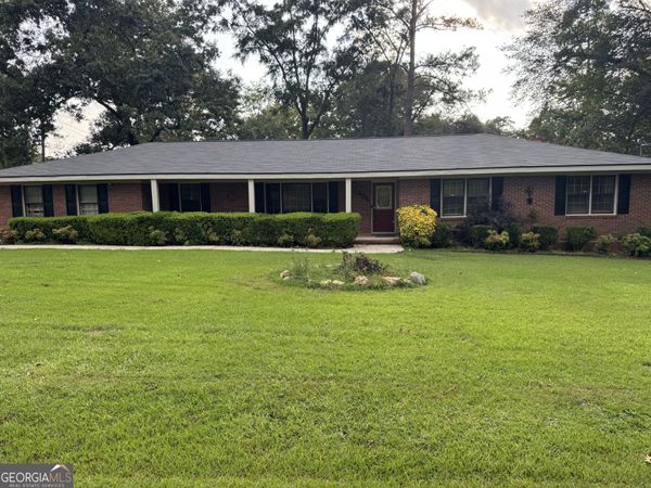 306 Hillcrest Avenue, Warner Robins, GA 31088