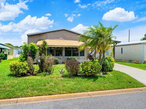 602 N Dolphin Circle , Barefoot Bay, FL 32976