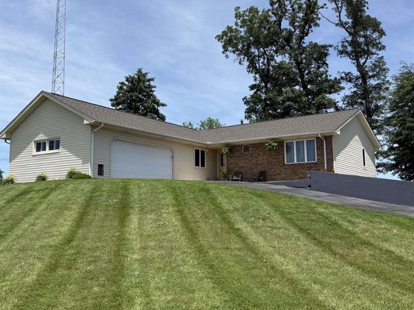 4352 S 300 E, Warsaw, IN 46580