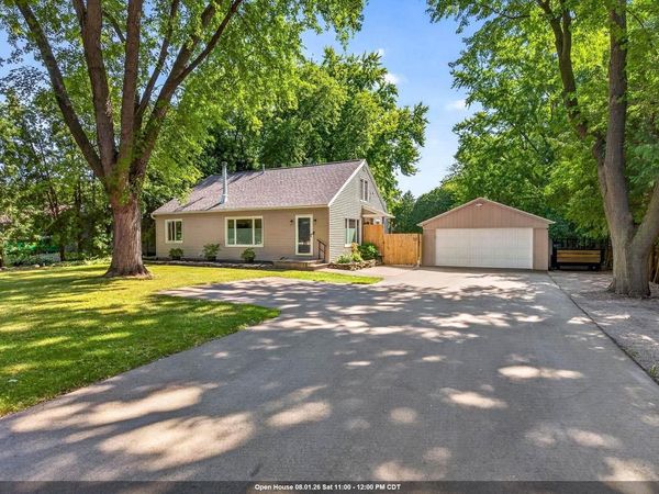 1338 LEONARD POINT ROAD, Oshkosh, WI 54904