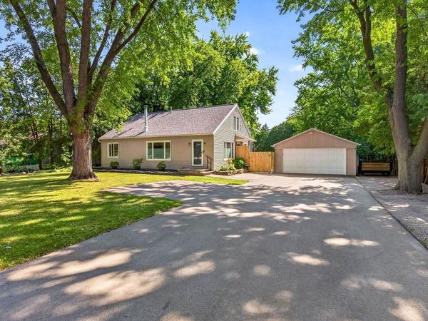 1338 LEONARD POINT ROAD, Oshkosh, WI 54904