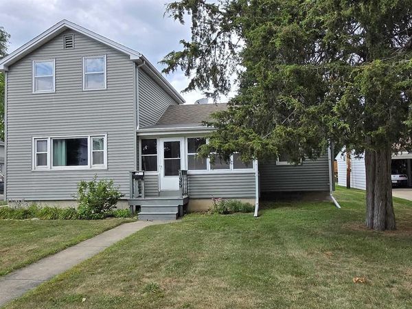 135 E SCOTT STREET, Fond Du Lac, WI 54935