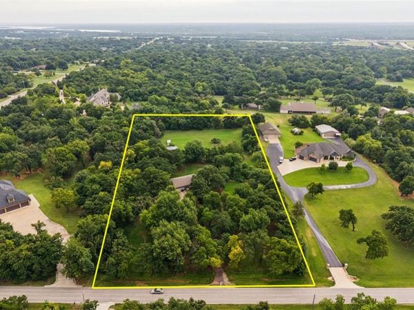13500 N Coltrane Road, Edmond, OK 73013