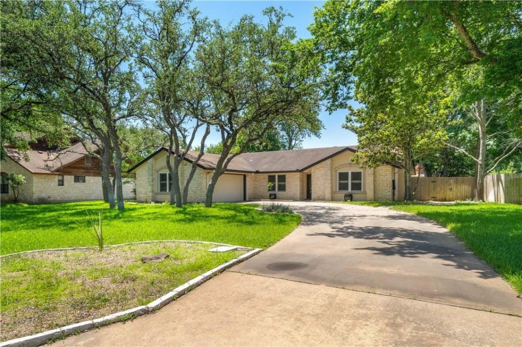 3215 Sesbania Dr, Austin, TX 78748 Main Photo