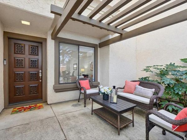 582 Pimlico Court, Walnut Creek, CA 94597