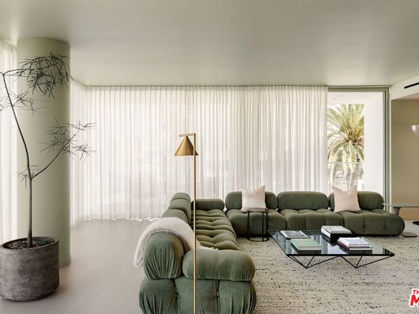 9200 Wilshire Boulevard, Unit 402W, Beverly Hills, CA 90212