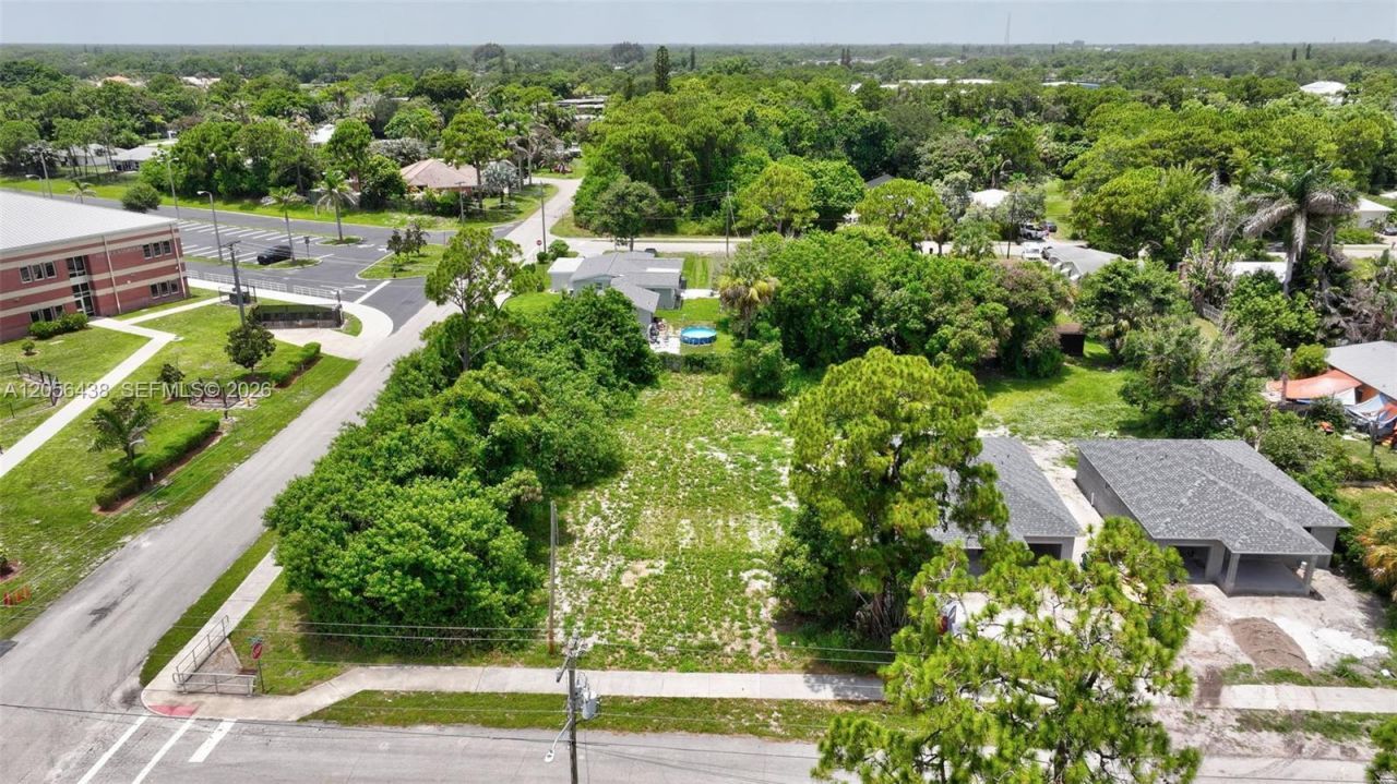 5684 SE 45th Ave , Stuart, FL 34997 Photo