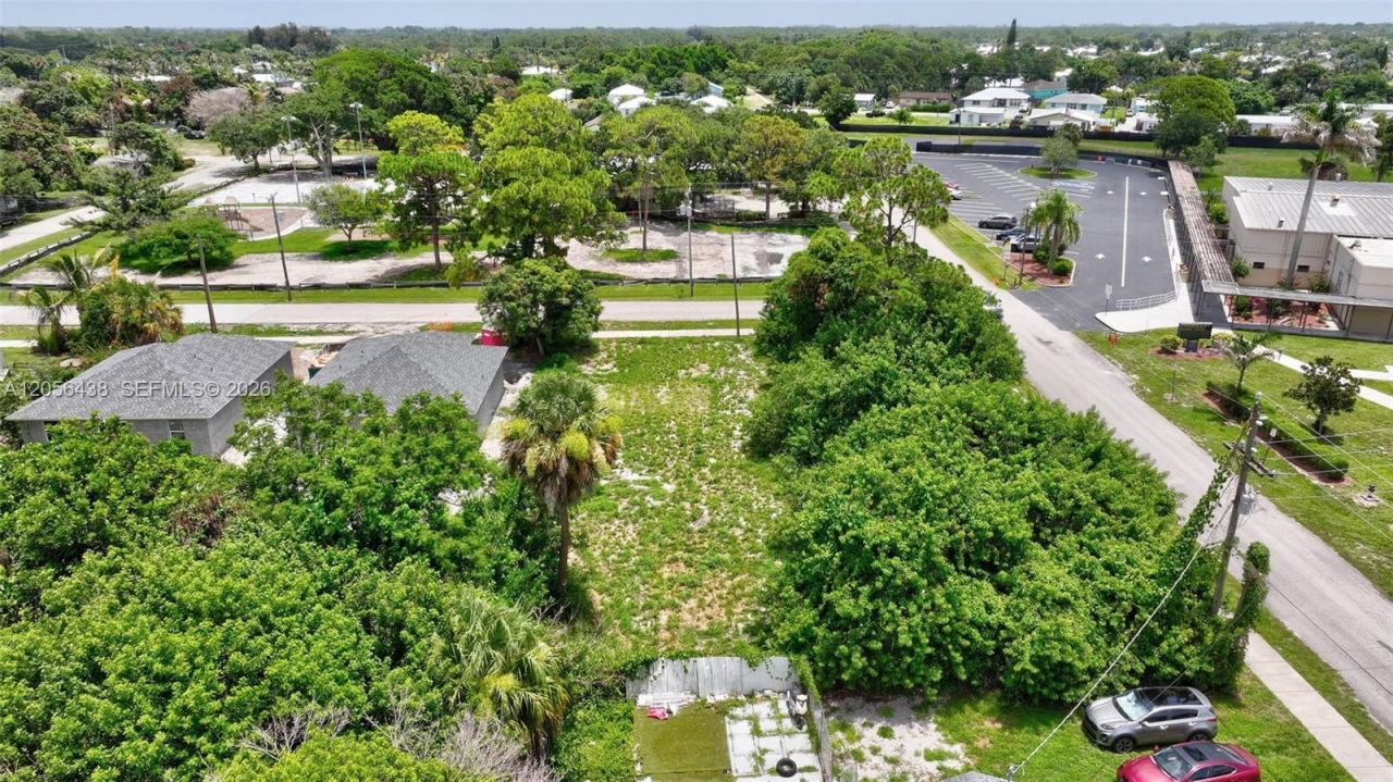 5684 SE 45th Ave , Stuart, FL 34997 Photo