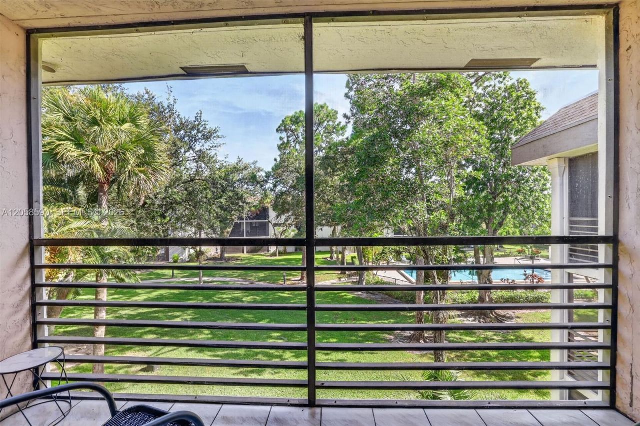 7653 NW 79th Ave, Unit 312, Tamarac, FL 33321 Photo