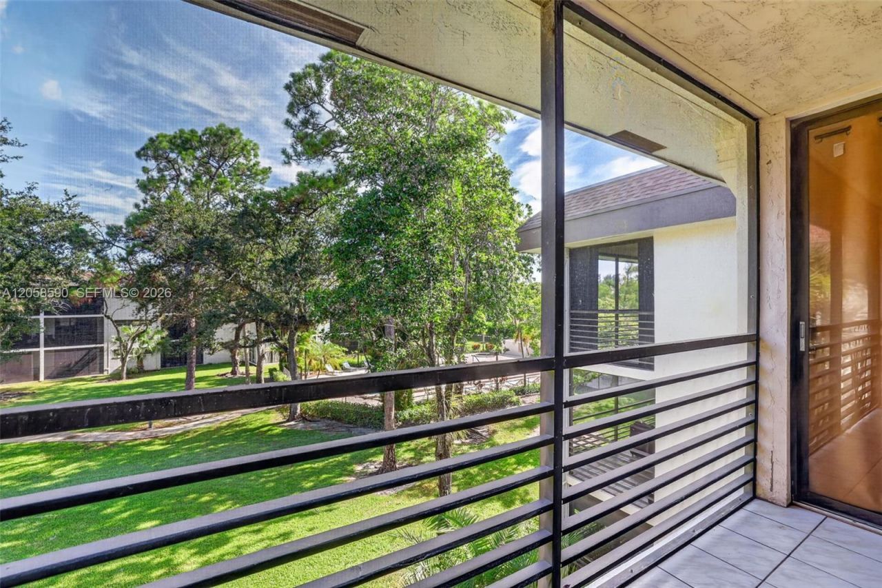 7653 NW 79th Ave, Unit 312, Tamarac, FL 33321 Photo