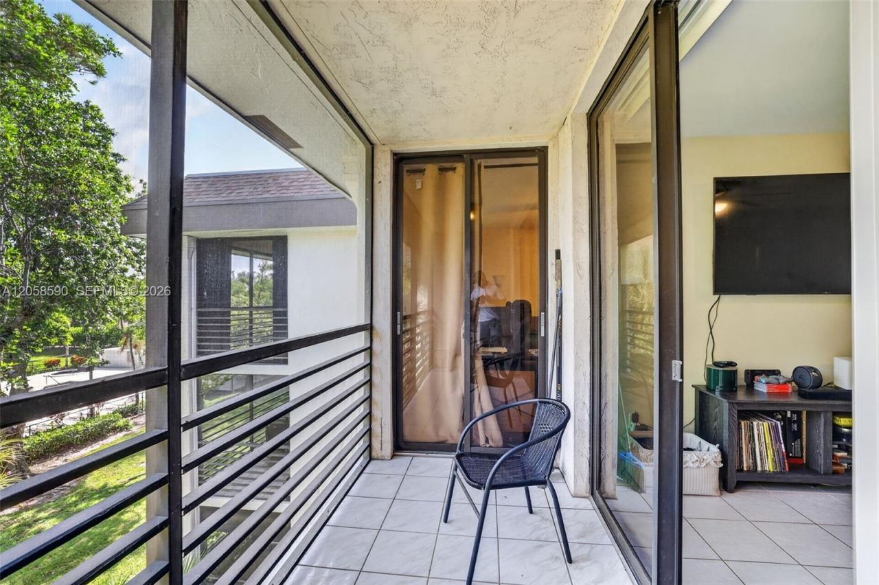7653 NW 79th Ave, Unit 312, Tamarac, FL 33321 Photo