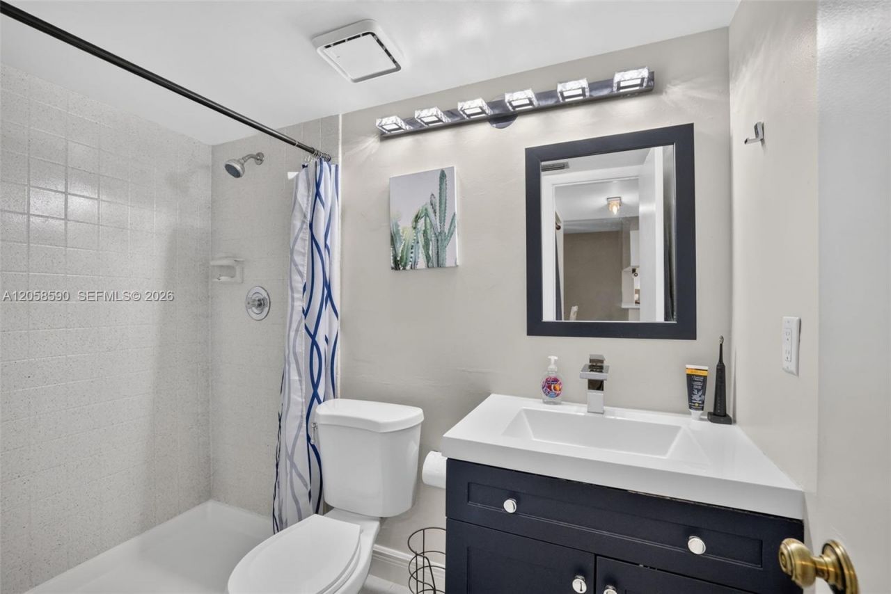 7653 NW 79th Ave, Unit 312, Tamarac, FL 33321 Photo