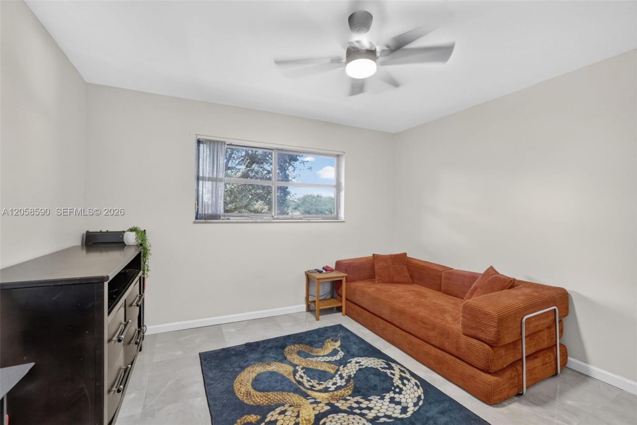 7653 NW 79th Ave, Unit 312, Tamarac, FL 33321 Photo