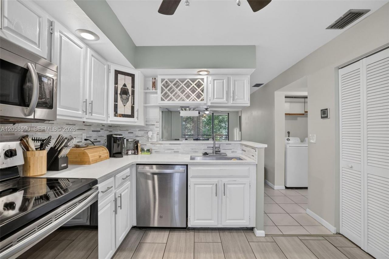 7653 NW 79th Ave, Unit 312, Tamarac, FL 33321 Photo