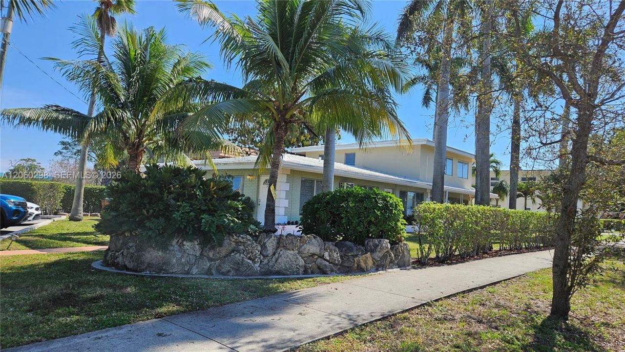 220 SE 12th Ave , Deerfield Beach, FL 33441 Photo