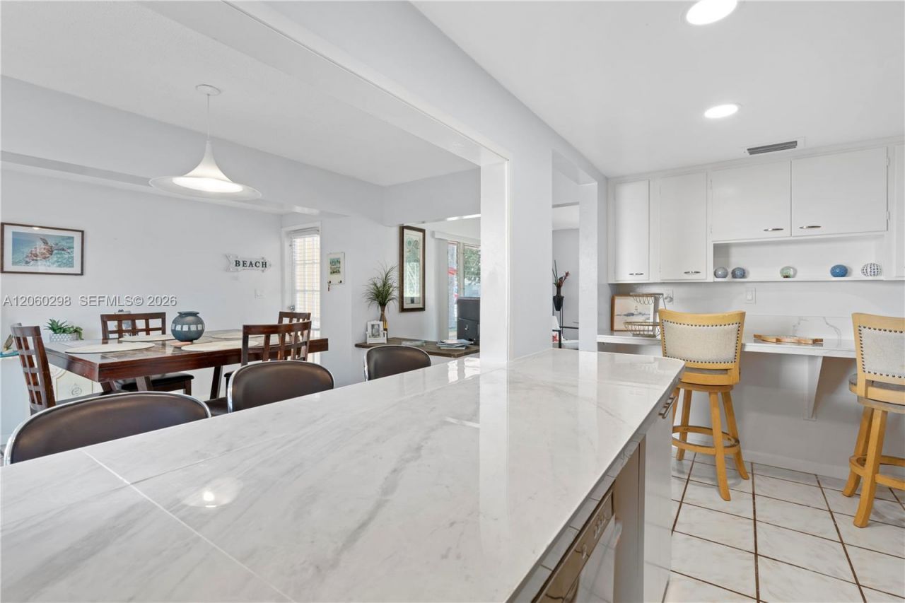 220 SE 12th Ave , Deerfield Beach, FL 33441 Photo