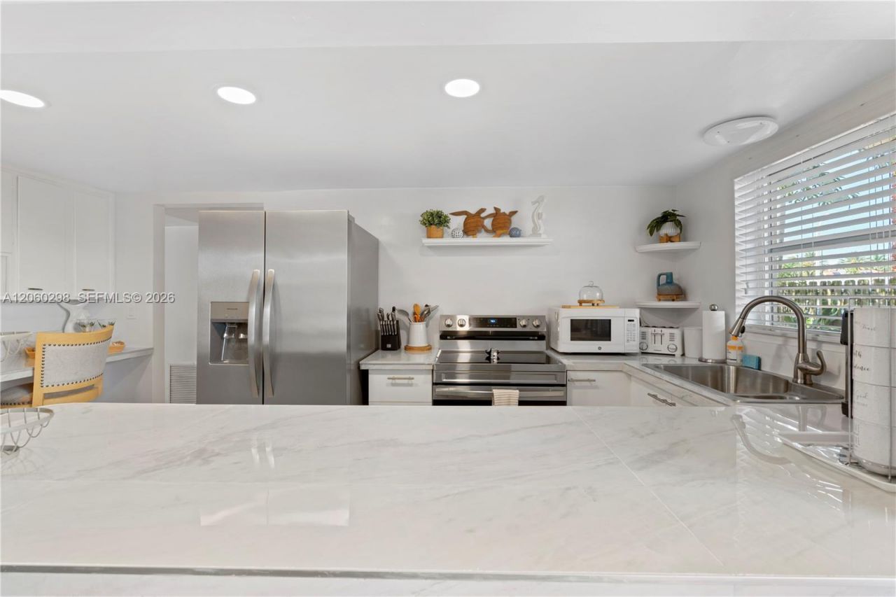 220 SE 12th Ave , Deerfield Beach, FL 33441 Photo