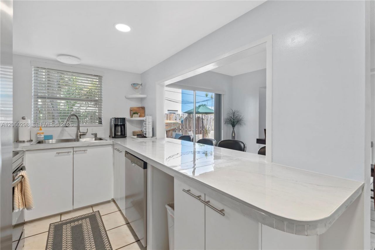 220 SE 12th Ave , Deerfield Beach, FL 33441 Photo