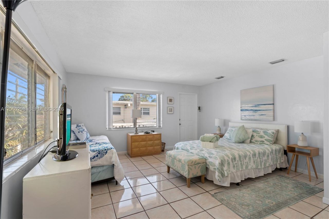 220 SE 12th Ave , Deerfield Beach, FL 33441 Photo