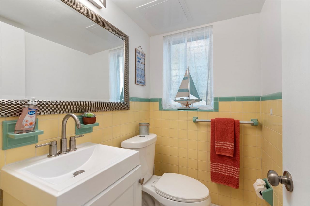 220 SE 12th Ave , Deerfield Beach, FL 33441 Photo