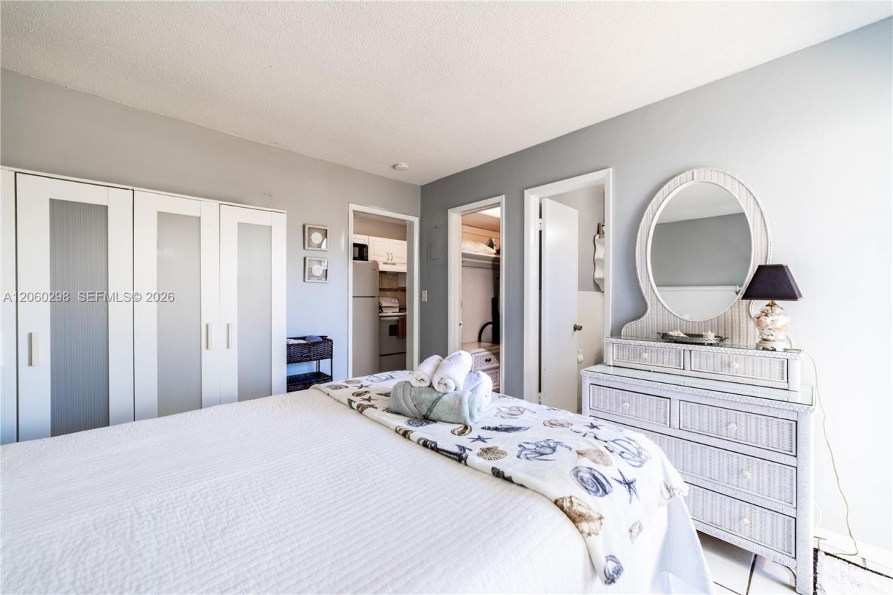 220 SE 12th Ave , Deerfield Beach, FL 33441 Photo