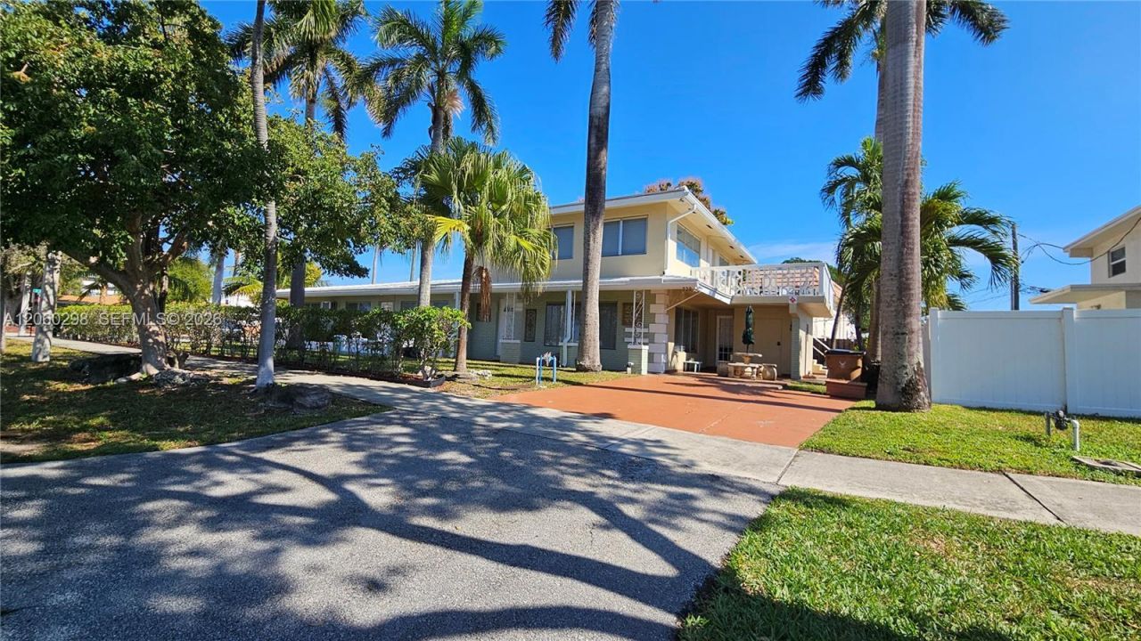 220 SE 12th Ave , Deerfield Beach, FL 33441 Photo