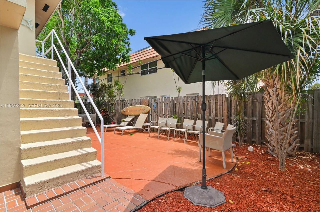 220 SE 12th Ave , Deerfield Beach, FL 33441 Photo