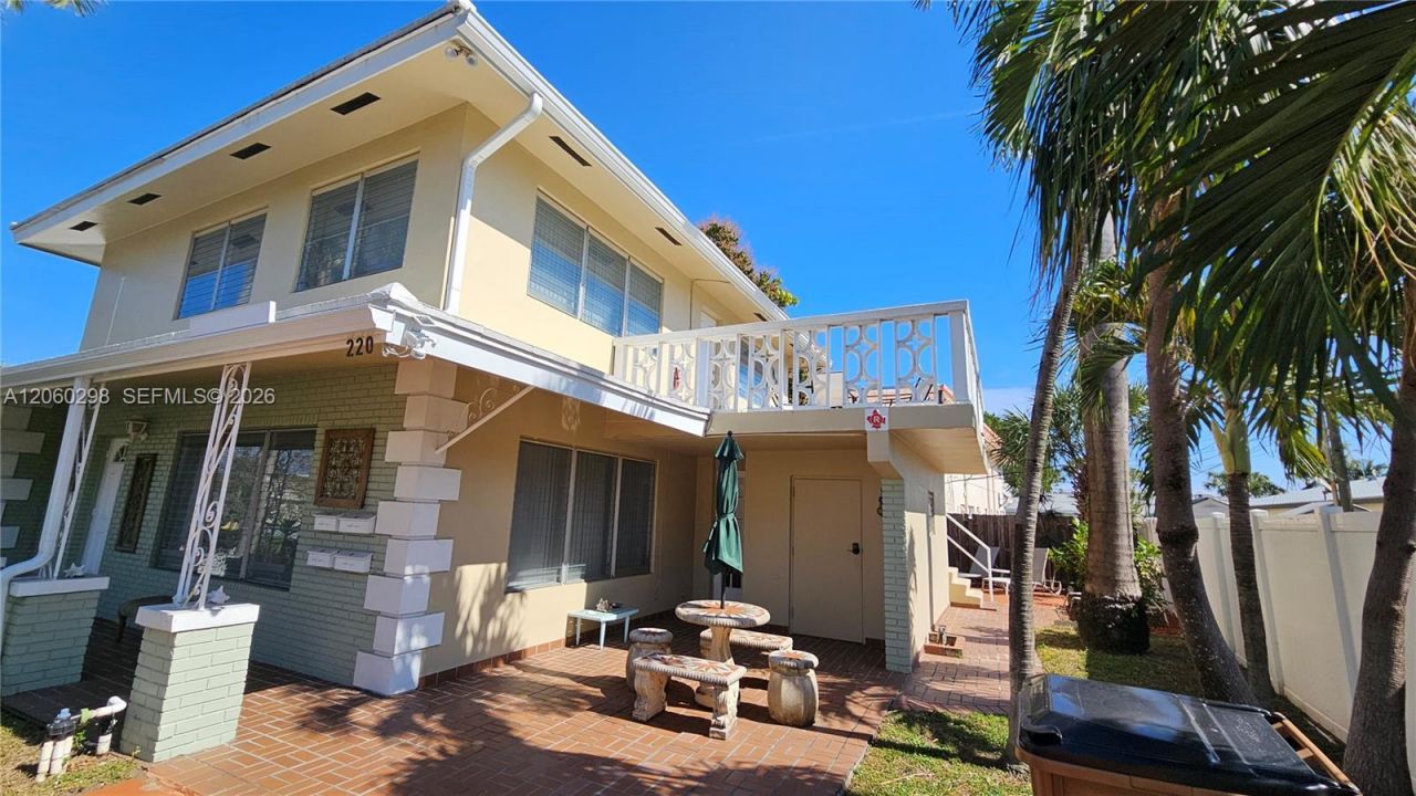 220 SE 12th Ave , Deerfield Beach, FL 33441 Photo