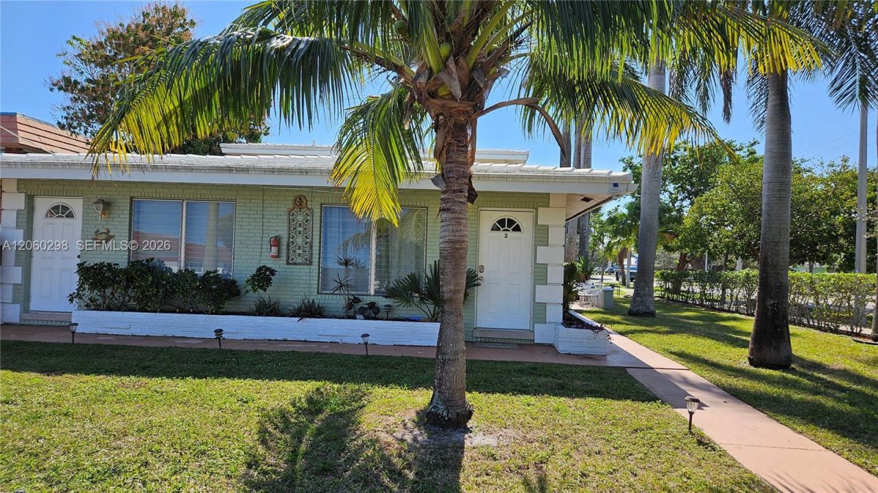 220 SE 12th Ave , Deerfield Beach, FL 33441 Photo