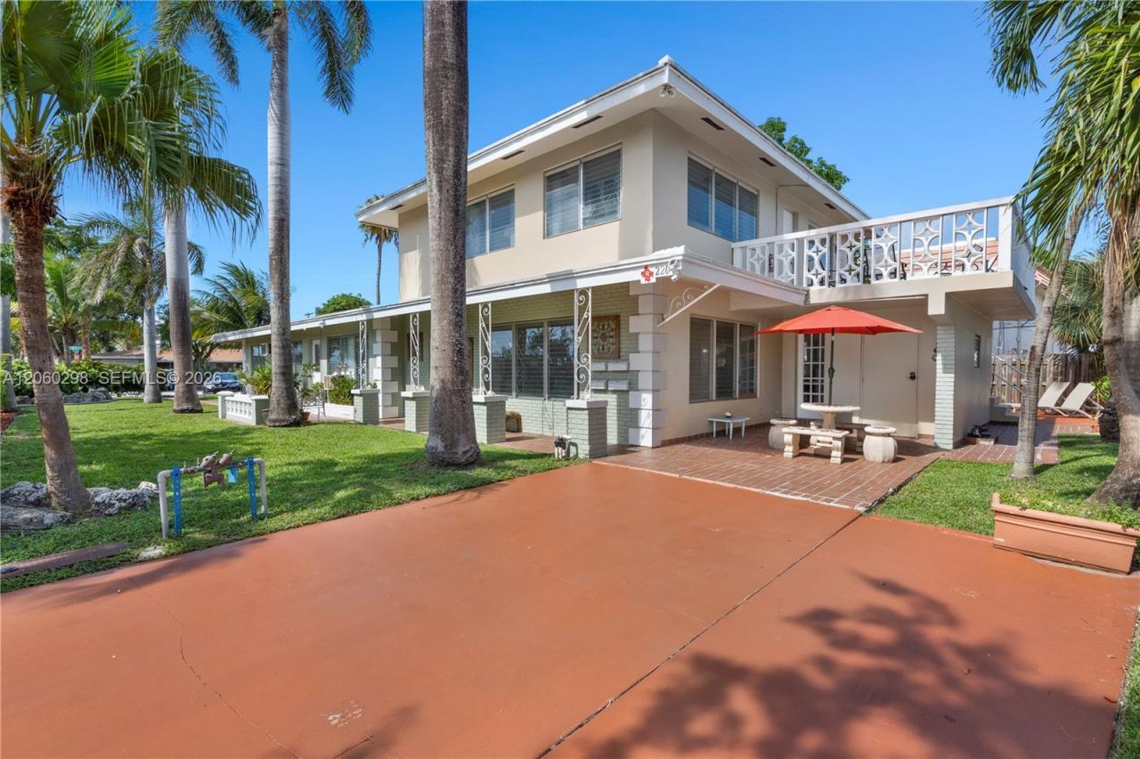 220 SE 12th Ave, Deerfield Beach, FL 33441 Photo