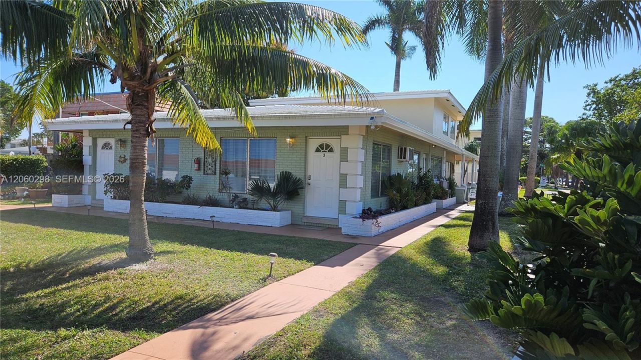 220 SE 12th Ave , Deerfield Beach, FL 33441 Photo