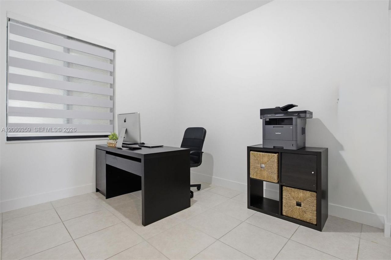 8363 NW 41st St, Unit A-306, Doral, FL 33166 Photo
