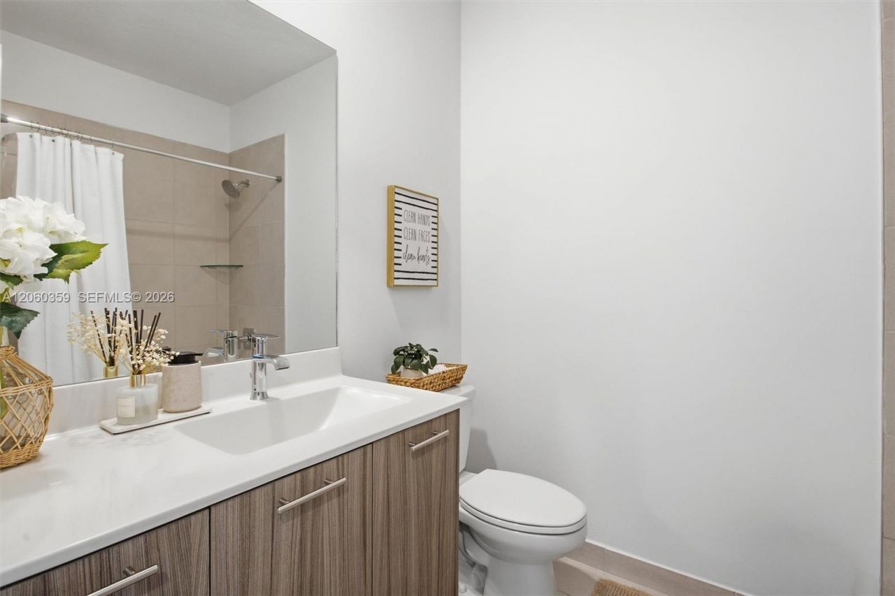 8363 NW 41st St, Unit A-306, Doral, FL 33166 Photo