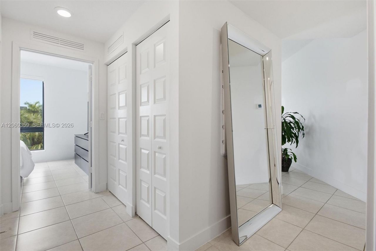 8363 NW 41st St, Unit A-306, Doral, FL 33166 Photo