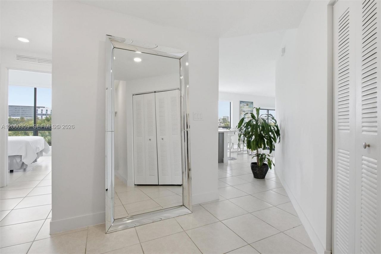 8363 NW 41st St, Unit A-306, Doral, FL 33166 Photo