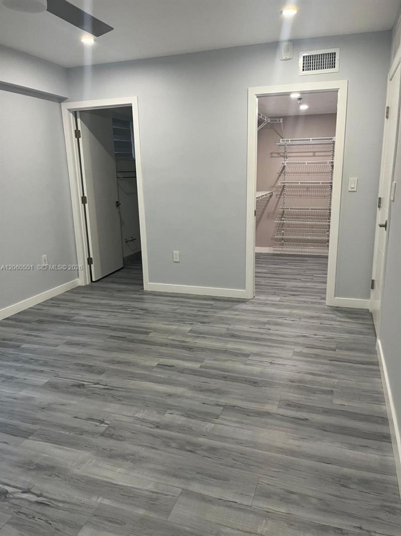 201 180th Dr, Unit 107, Sunny Isles Beach, FL 33160 Photo