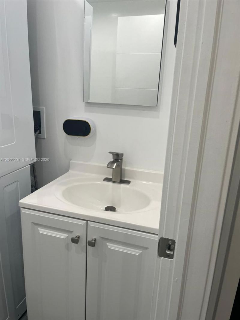 201 180th Dr, Unit 107, Sunny Isles Beach, FL 33160 Photo