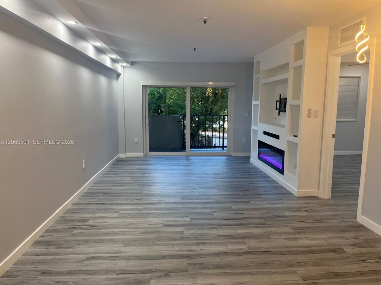 201 180th Dr, Unit 107, Sunny Isles Beach, FL 33160 Photo