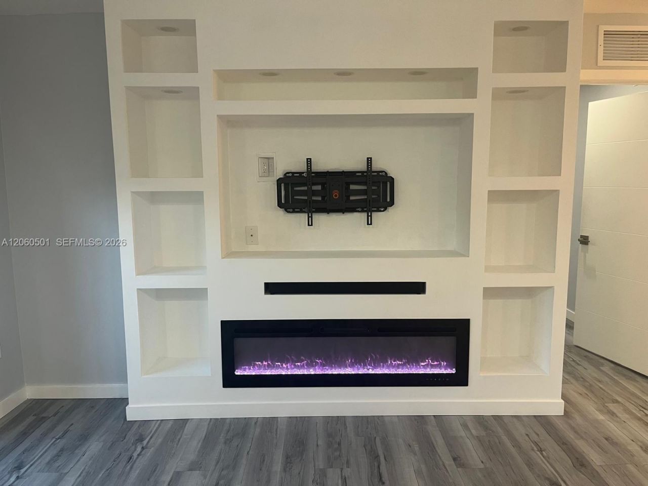 201 180th Dr, Unit 107, Sunny Isles Beach, FL 33160 Photo