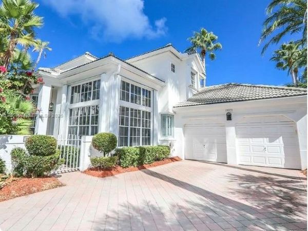 19973 NE 37th Ave , Aventura, FL 33180
