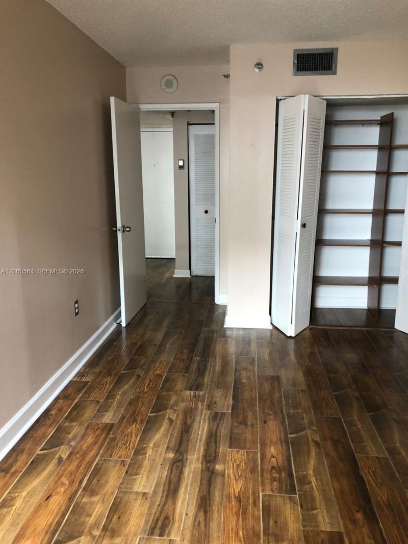 800 N Miami Ave, Unit E-1001, Miami, FL 33136 Photo