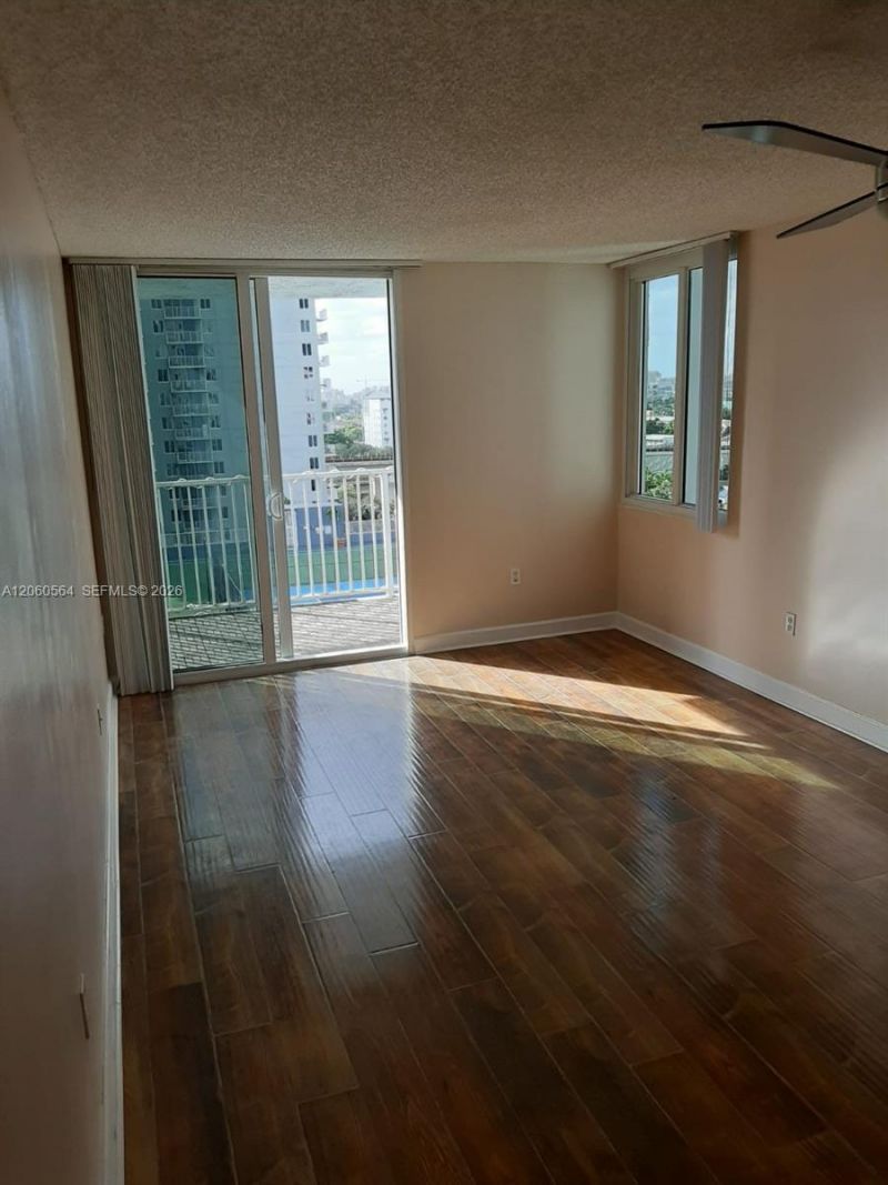 800 N Miami Ave, Unit E-1001, Miami, FL 33136 Photo