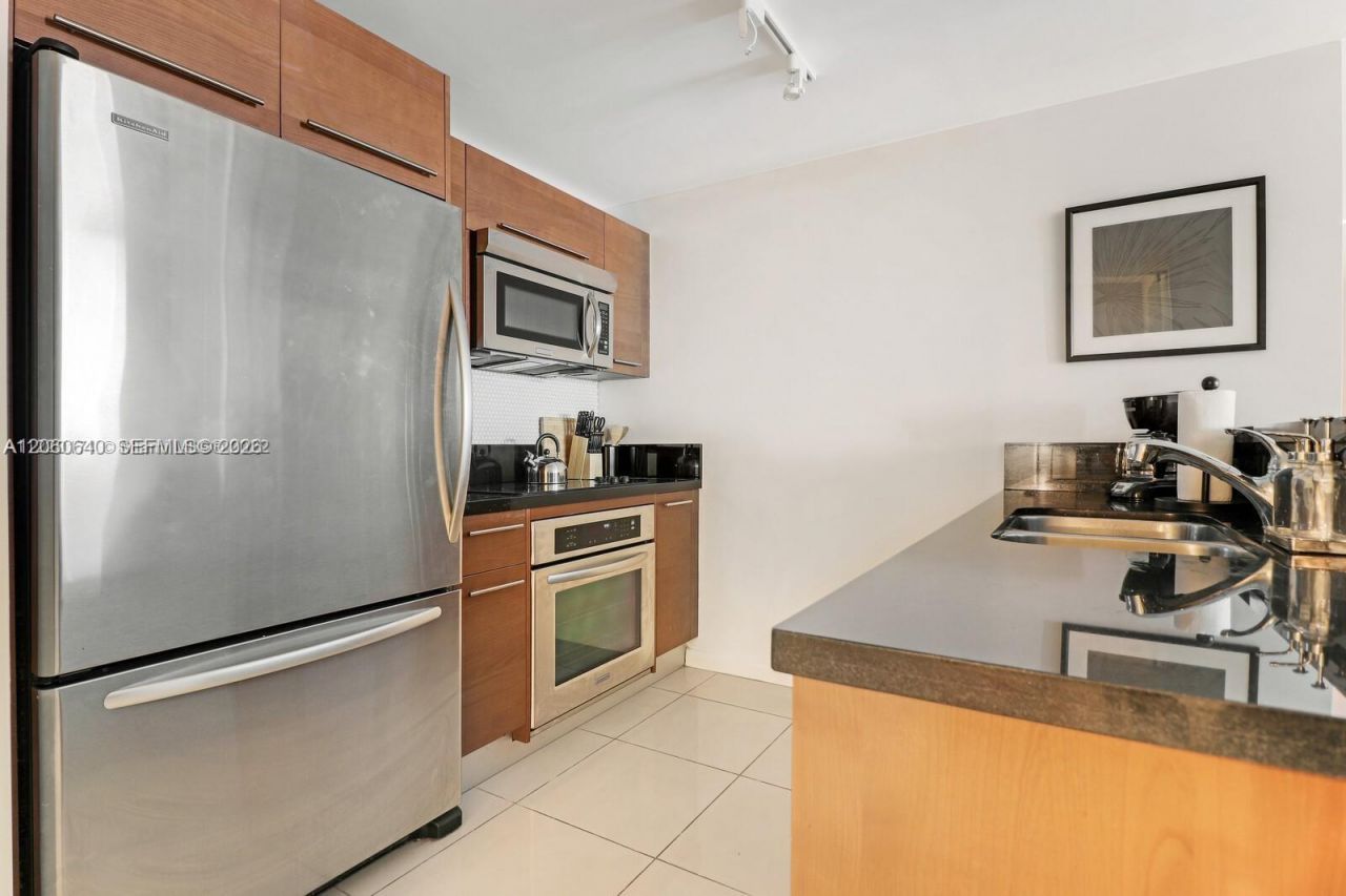 253 NE 2nd St , Unit 508, Miami, FL 33132 Photo
