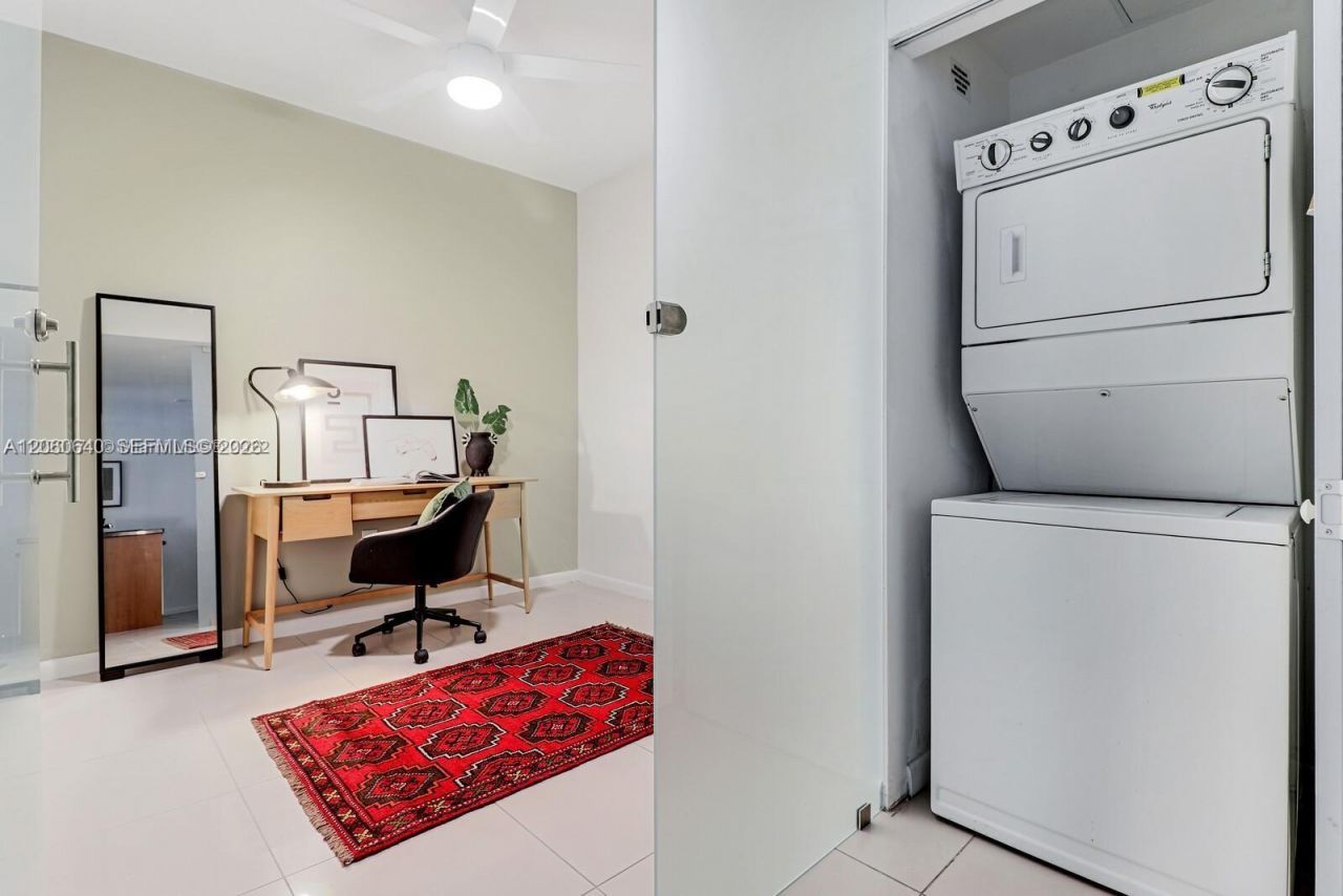 253 NE 2nd St , Unit 508, Miami, FL 33132 Photo