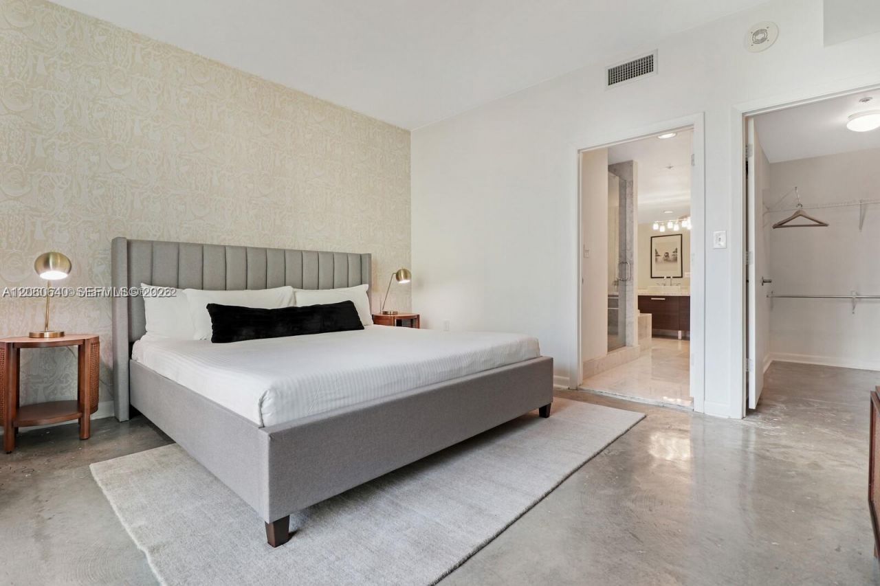 253 NE 2nd St , Unit 508, Miami, FL 33132 Photo