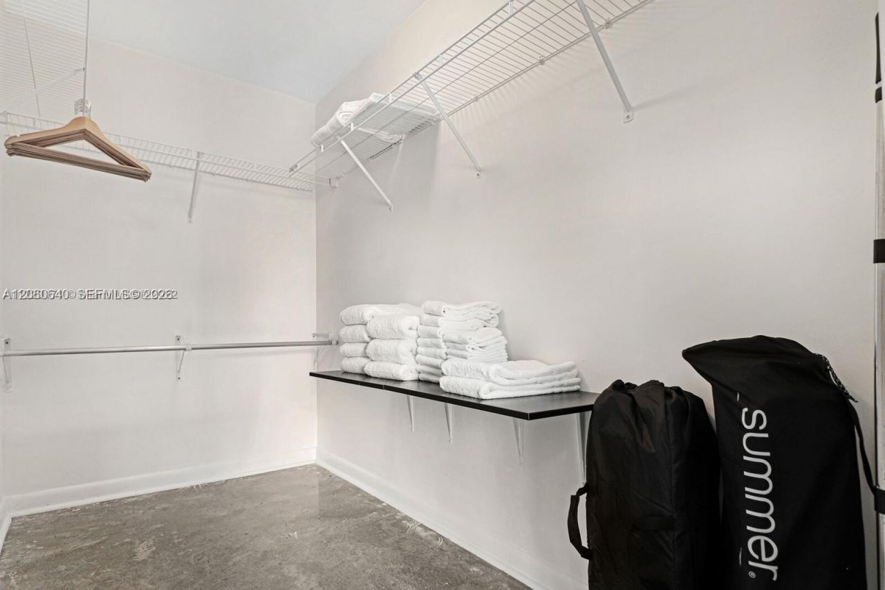 253 NE 2nd St , Unit 508, Miami, FL 33132 Photo