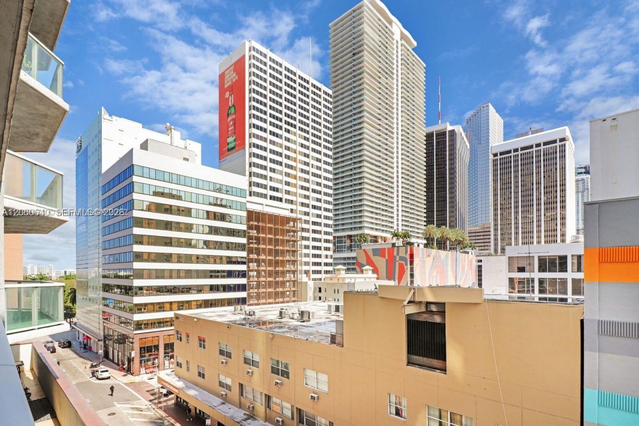 253 NE 2nd St , Unit 508, Miami, FL 33132 Photo