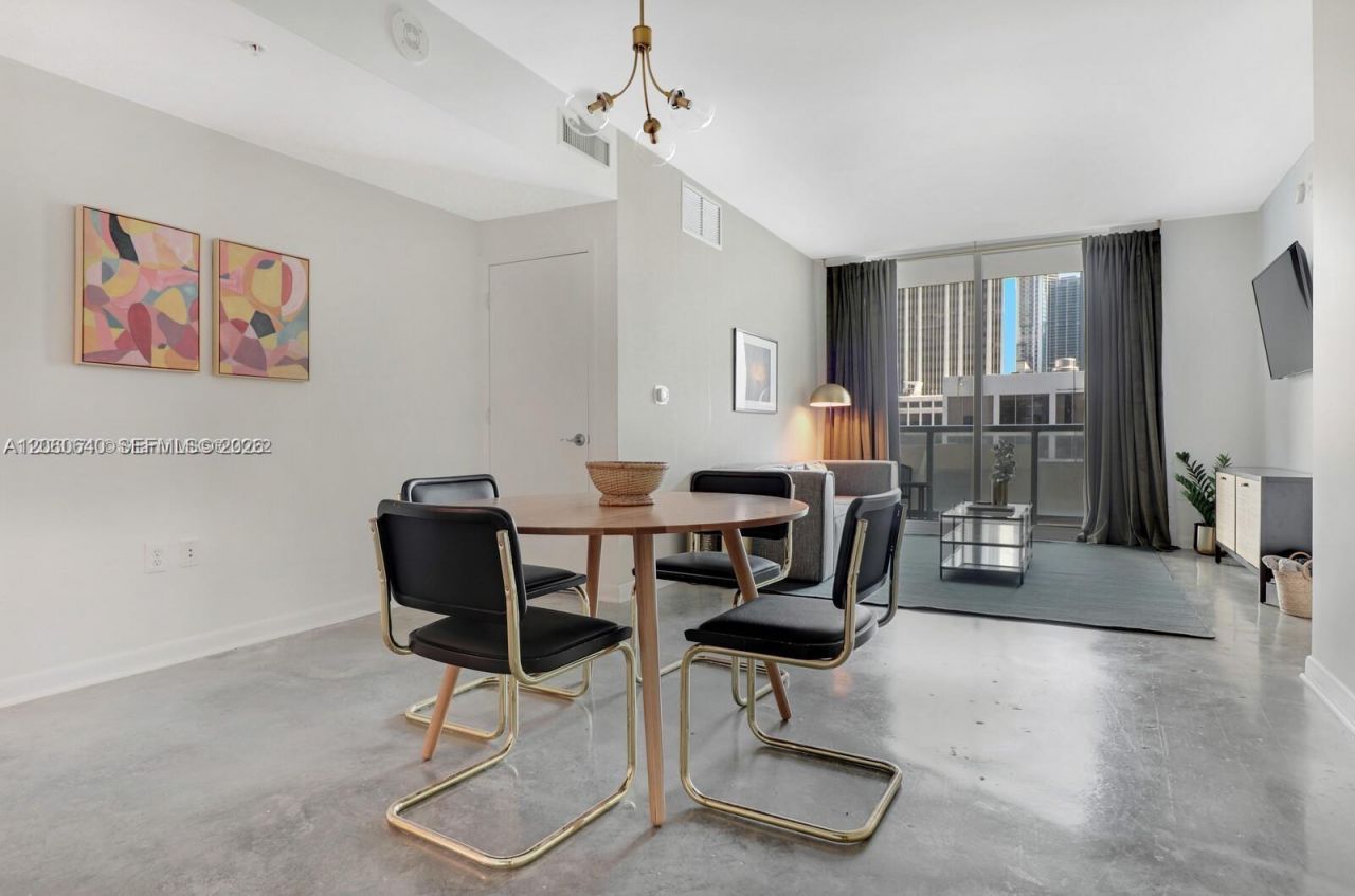 253 NE 2nd St , Unit 508, Miami, FL 33132 Photo
